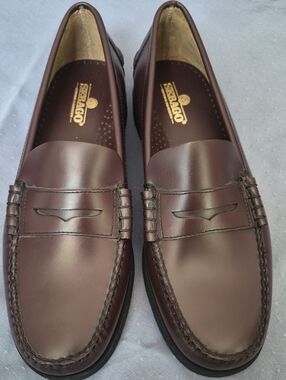 Sebago Men’s 10.5 M Leather Penny Loafers Oxblood Mahogany Classic Slip On